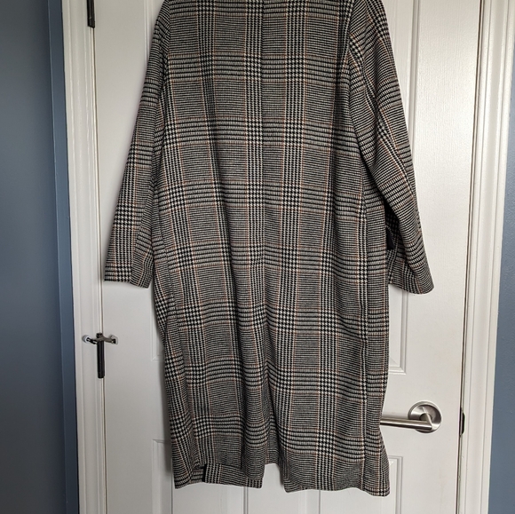 H&M Long Plaid Overcoat - Size 8 - Picture 6 of 6